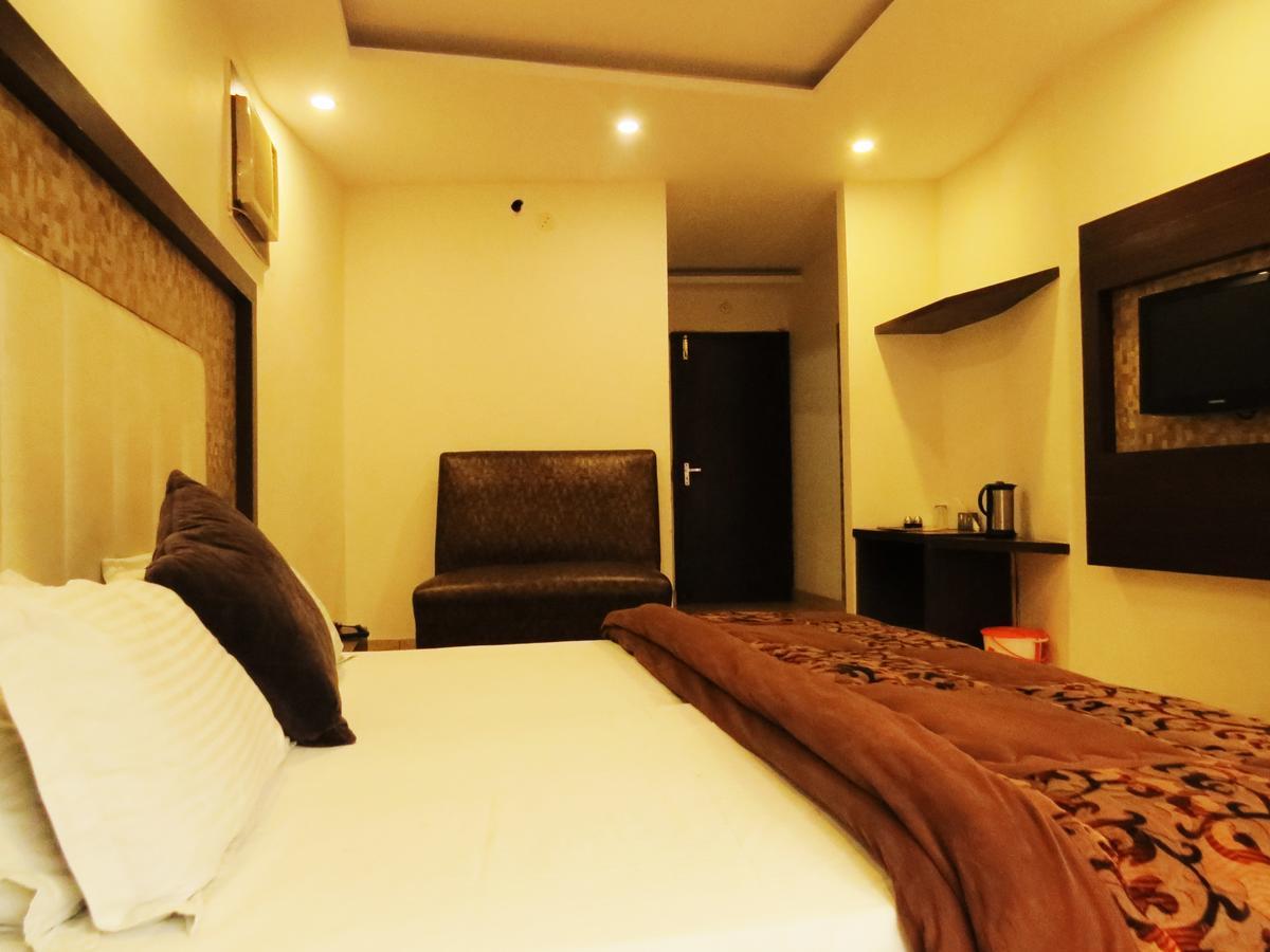 Hotel Amar Palace Ambala Exterior photo